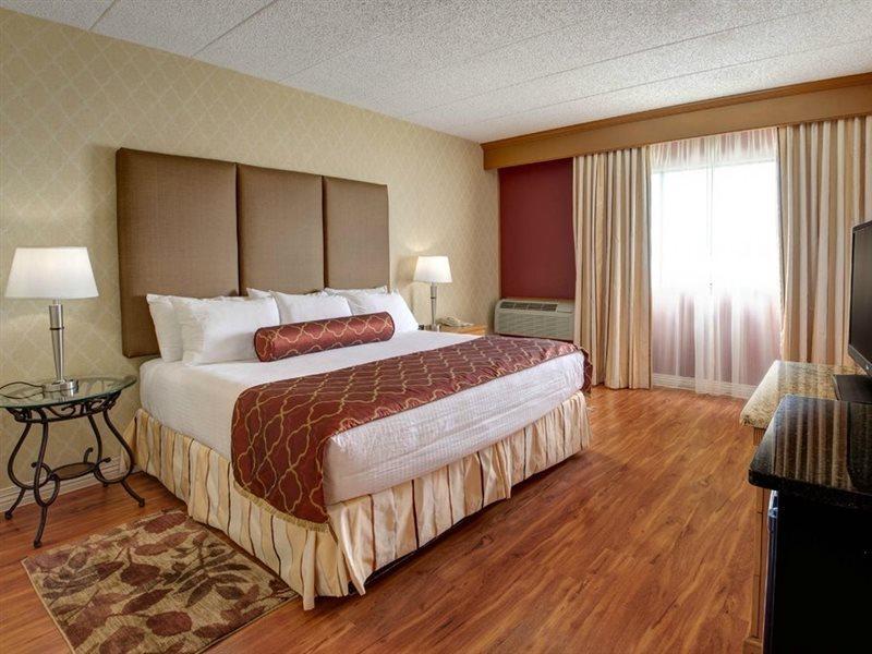 Ramada By Wyndham Toms River Hotel Екстериор снимка